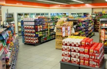Carrefour sprzedaje przeterminowaną żywność