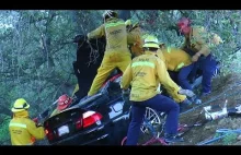 Strażacy z Los Angeles rozkradają porzucone przy drodze BMW ;-)