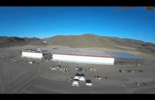 Tesla Gigafactory - Dronem nad gigafabryką baterii tesli