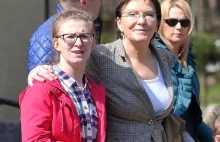 Kopacz wykorzystuje córkę w kampanii - Polska Dumna