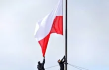 Polska flaga będzie powiewać na Wawelu. Na stałe
