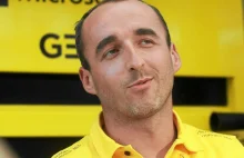 Robert Kubica już na torze w Abu Zabi! Szaleństwo pod garażem Williamsa.