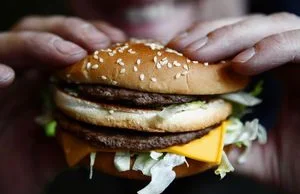 Indeks Big Mac: USD powinien kosztować 1,90 zł