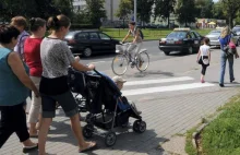 Toruń: Piesi na ścieżce, rowerzyści na chodniku... Chaos drogowy w Toruniu