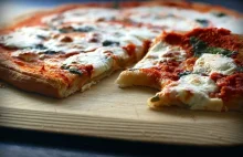 Francja: Arabowie zaatakowali parę za jedzenie pizzy z szynką