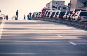 Autostrada A30: Kolejny wypadek z udziałem polskiej ciężarówki. Kierowca...