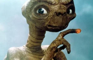 Odkopano najgorszą grę wideo świata: "E.T. the Extra-Terrestrial"