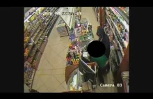 Policja publikuje nagranie napadu na sklep w Ostródzie