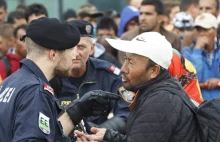 Siłowe rozwiązanie szefa europarlamentu ws. uchodźców