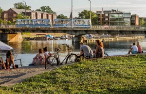 Aktywiści złożyli petycję z prośbą o legalne picie alkoholu na Wyspie Słodowej.