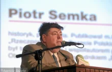 'Duda i Komorowski nie chcą rzucić wyzwania kandydatom antysystemowym'