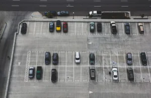 Państwo nie musi zagwarantować każdemu miejsca parkingowego – wyrok WSA