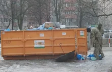 Akcja saperów na Bródnie. Coś wybuchło w kontenerze - Targówek