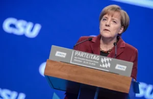 Angela Merkel chce przyjmować uchodźców bez limitów