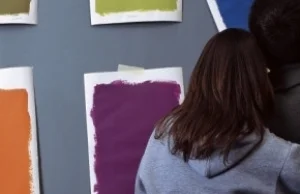 Jak dobrać kolor ścian do podłogi – sprawdzone zestawienia kolorystyczne