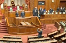 Komorowski do Kozieja w japońskim parlamencie: "Chodź szogunie!"