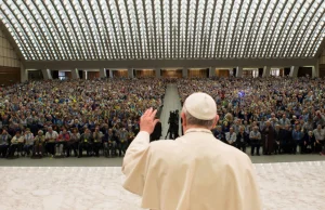 Papież zwolnił przeciwnika zmian w kościele i jednego z liderów konserwatystów