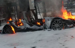 Norwegia - Tesla spaliła się podczas ładowania