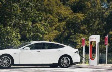 Tesla zapewnia, że nowa generacja ładowarek doładuje 75% baterii w ciągu 5 minut