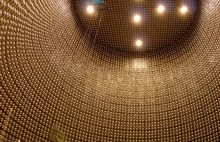 Detektor neutrin Super-Kamiokande od środka