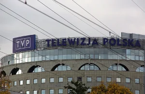 Dyrektorzy Telewizji Polskiej podali się do dymisji.