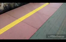 Pijany pasażer awanturuje się z konduktorem i wstrzymuje odjazd pociągu