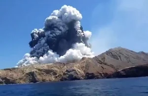 Turyści weszli na wulkan i wtedy on wybuchł. Jest wiele ofiar