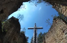 Ruiny kościoła w Gruszczynie - tajemnica na skraju lasu