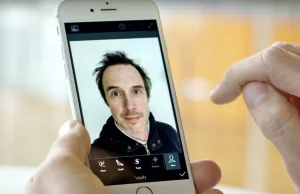 Sztuczna inteligencja Adobe naprawi nawet najgorsze selfie