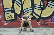 "Rz": Coraz więcej samobójstw wśród nastolatków. Padnie tragiczny rekord?