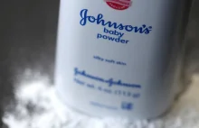Akcje Johnson & Johnson tracą 10% po informacji, że ich posypka zawiera azbest.