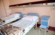 Dyrektorzy szpitali likwidują łóżka. Bo nie mają pielęgniarek