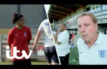 Emerytowani angielscy piłkarze vs kobieca ekipa Crystal Palace