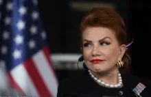 Ambasador USA w Polsce Georgette Mosbacher bije się w piersi.