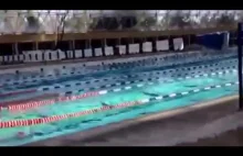 Sfilmowano „tsunami” w basenie podczas potężnego trzęsienia ziemi w Meksyku