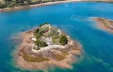"Kawałek prywatnego raju": Francuska wyspa na sprzedaż