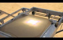 Drukowanie obiektu 3D z piasku na drukarce działającej na słońce