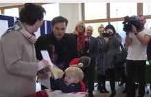 Incydent podczas głosowania z udziałem Ewy Kopacz i jej wnuka.