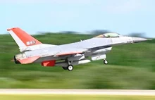Kontrolowane radiowo myśliwce F-16 zaczynają testy