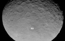 Nowe zdjęcia tajemniczych plam na Ceres
