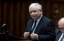 Czy Kaczyński zwolni Michnika? „Wyborcza” na sprzedaż