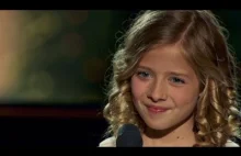 8-latka Jackie Evancho wykonuje utwór "Nella Fantasia".