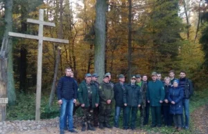 Pod Grodnem białoruscy leśnicy upamiętnili powstańców styczniowych