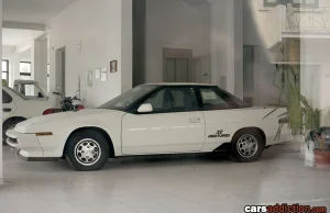 Opuszczony salon Subaru – prawdziwa kapsuła czasu (Video