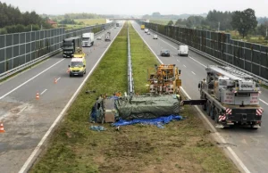 Ciężarówka z pociskami wypadła z krajowej "27"