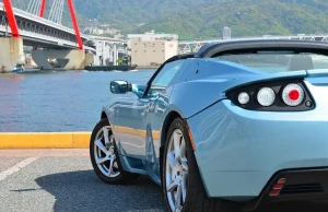 Elon Musk powiedział że "Tesla Roadster" przejedzie na jednym ładowaniu 650km!