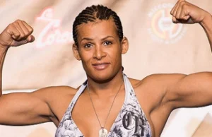 Transgender walczy w MMA z kobietą, z przewidywalnym skutkiem.