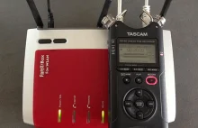 Dźwięki wydawane przez router nagrane czułym sprzętem do rejestracji dźwięku