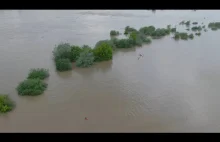Powódź Warszawa Dron ratuje człowieka!!!