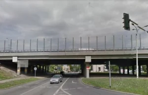 Katowice: 20-latek skoczył z wiaduktu, trafił do Sosnowca